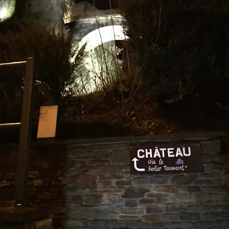 Au Pied Du Château Appartement *