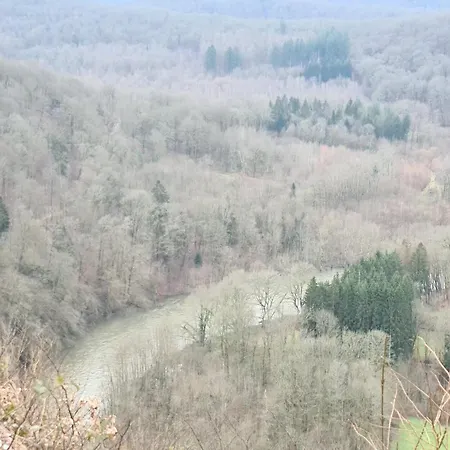 Au Pied Du Chateau Appartement Bouillon
